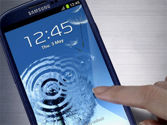 Samsung объяснил свое пристрастие к дешевому пластику